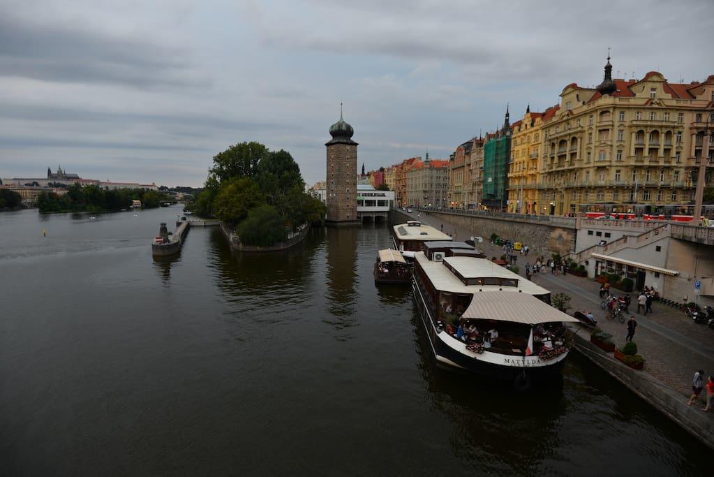 Apartments Resslova By The Dancing House Prague Luaran gambar